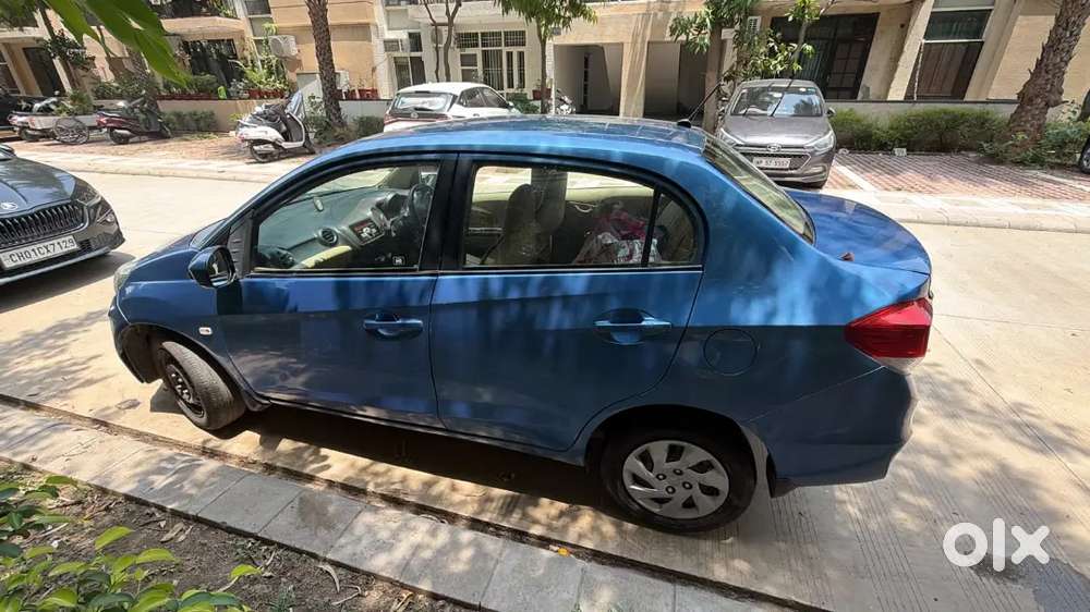 Honda Amaze 2013