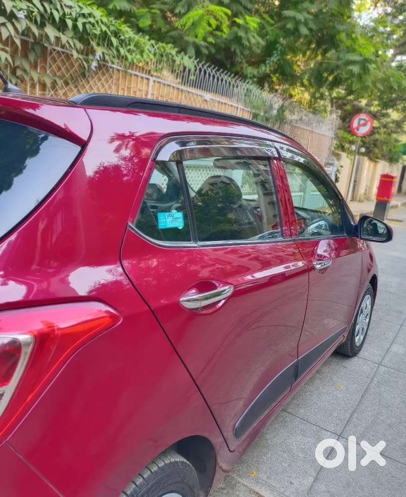 Hyundai I10 Grand 2014 Sportz 1stowner Button Start Showroom Condition