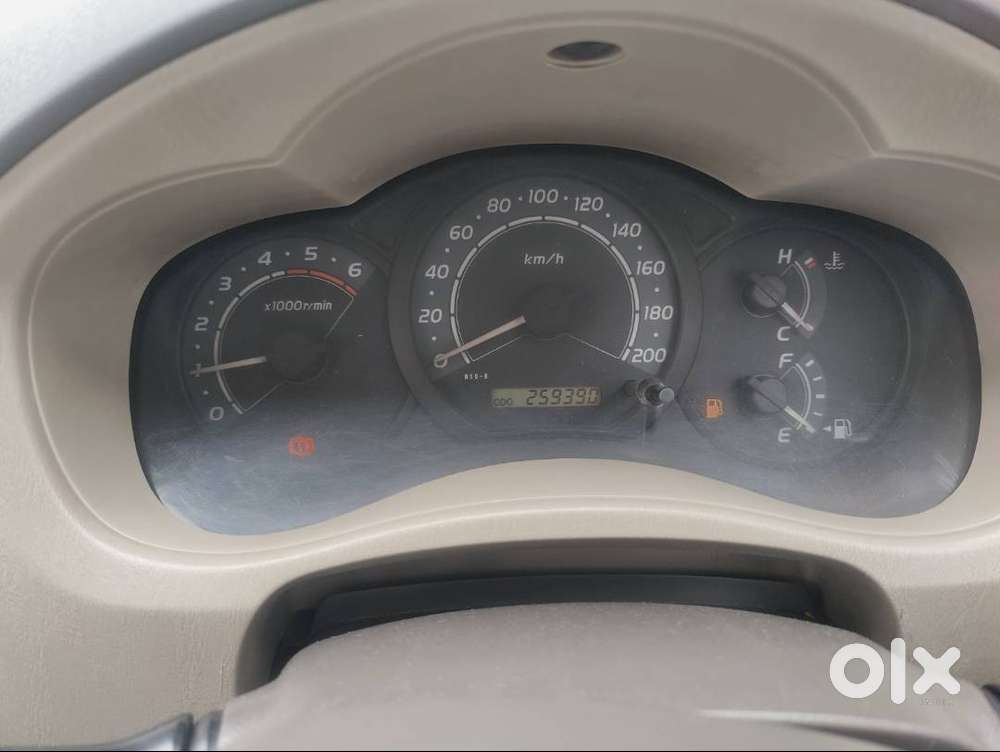 Toyota Innova Gx, 2010 Model.