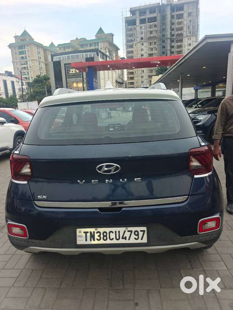 Hyundai Venue Sx Dual Tone, 2019, Petrol