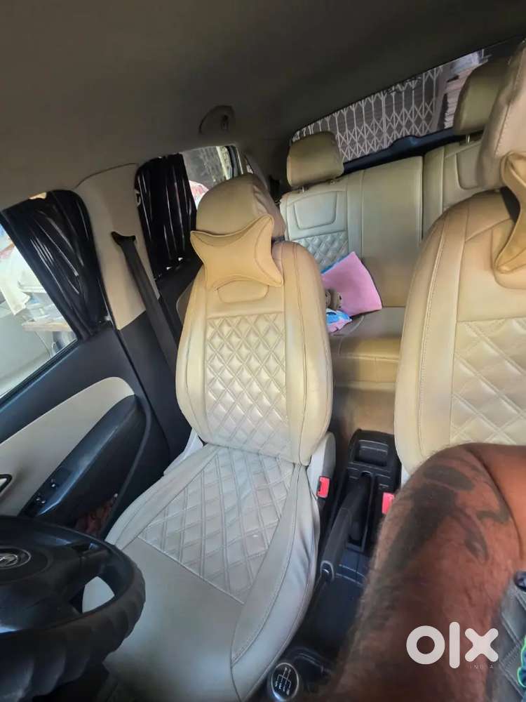 Volkswagen Polo 2011 Petrol 75000 Km Driven
