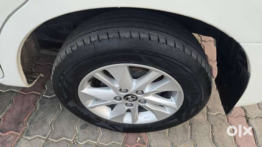 Toyota Innova Crysta 2.8 Gx Automatic 7 Str, 2017, Diesel