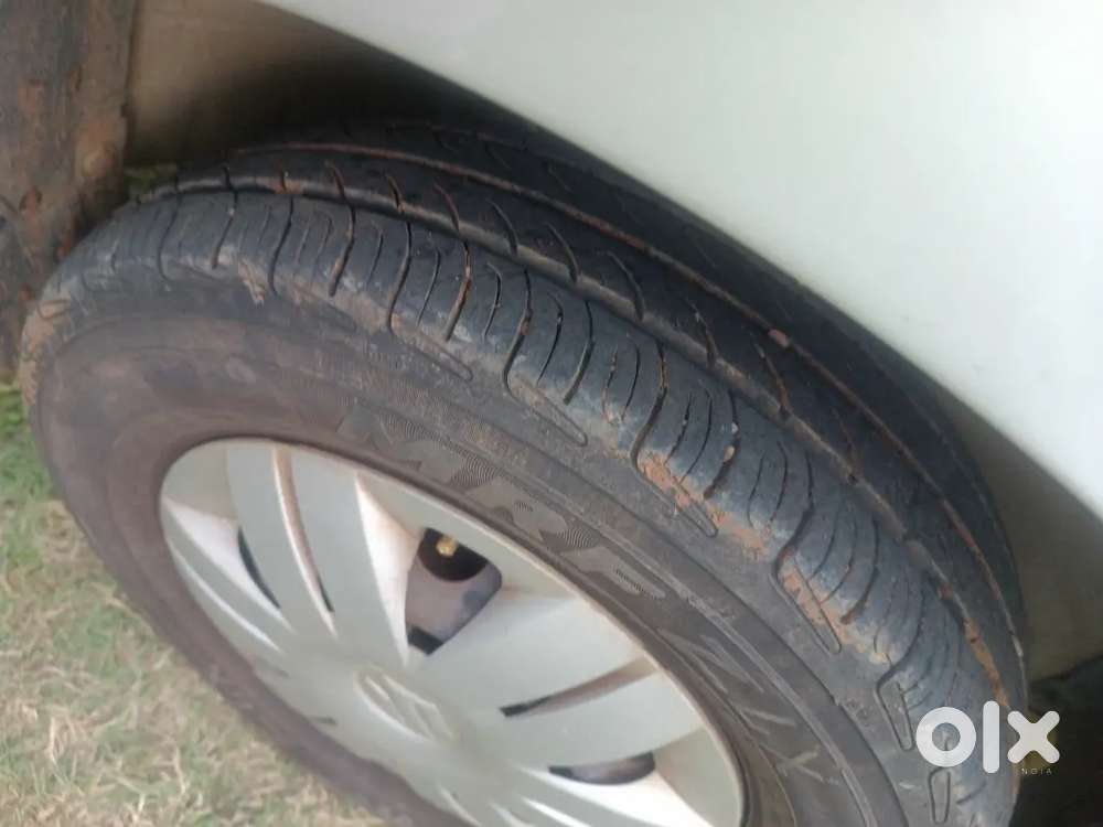Best Milage And Lucky Charm Car For 4-5 Family Members