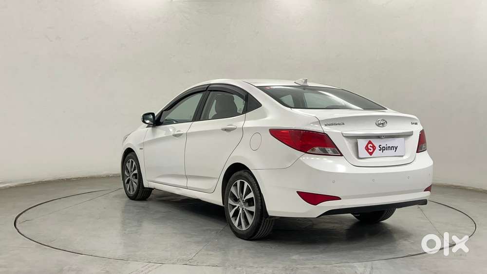 Hyundai Verna Fluidic 1.6 Vtvt Sx, 2017, Petrol