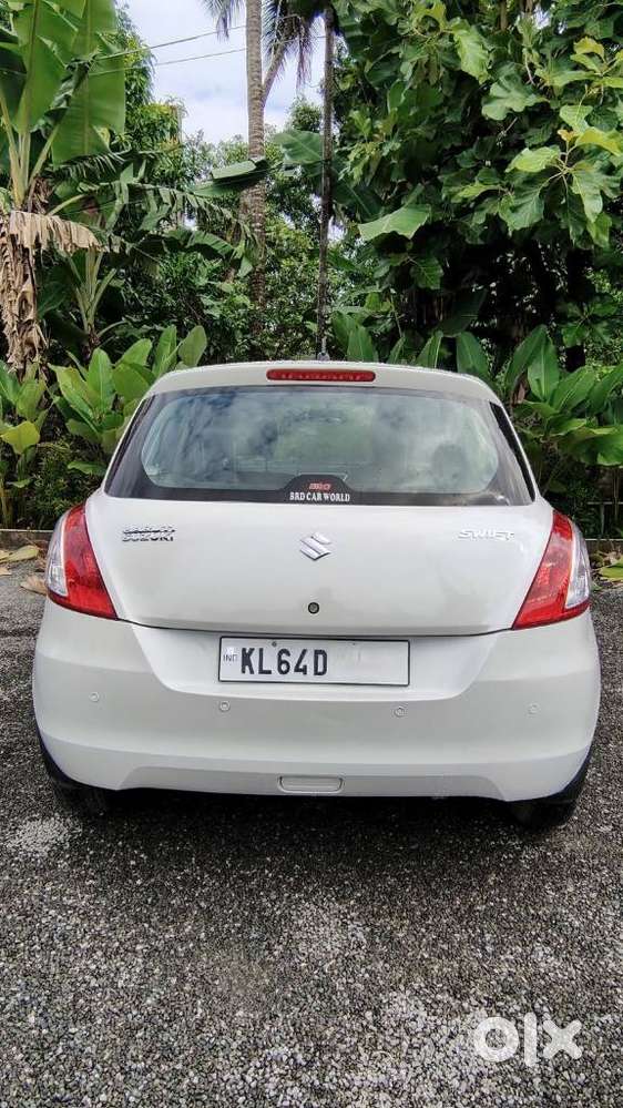 Maruti Suzuki Swift Lxi Option, 2015, Petrol