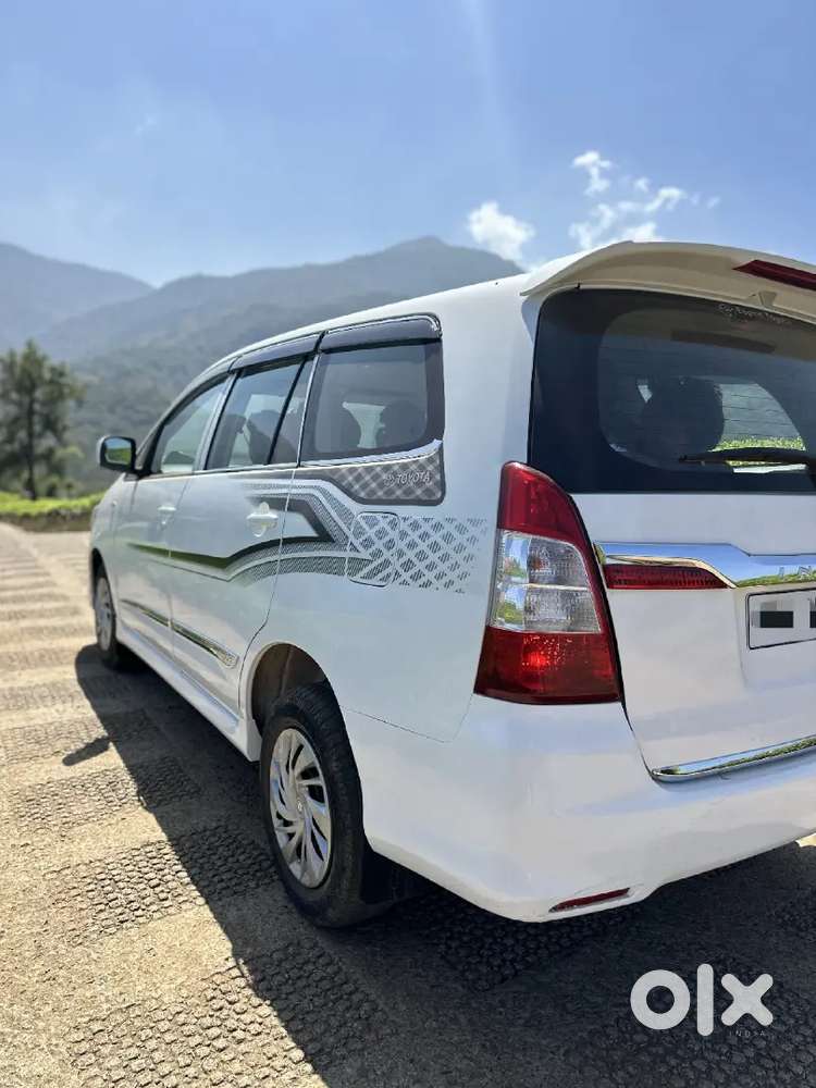 Toyota Innova 2012 Diesel 211000 Km Driven
