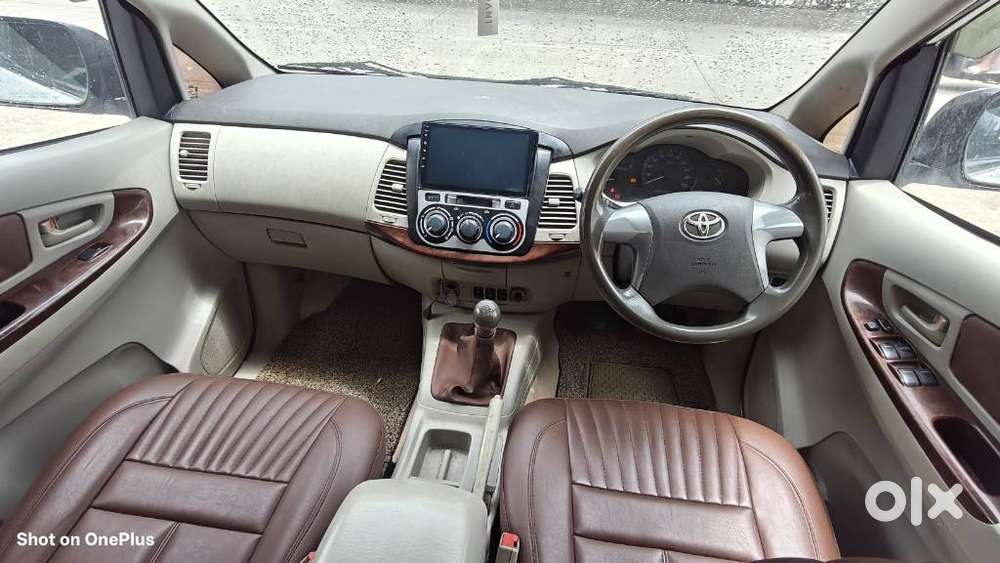 Toyota Innova 2.5 Ev (diesel) Ps 8 Seater Bs Iv, 2013, Diesel