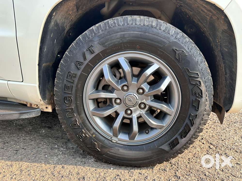 Mahindra Tuv 300 T10, 2019, Diesel