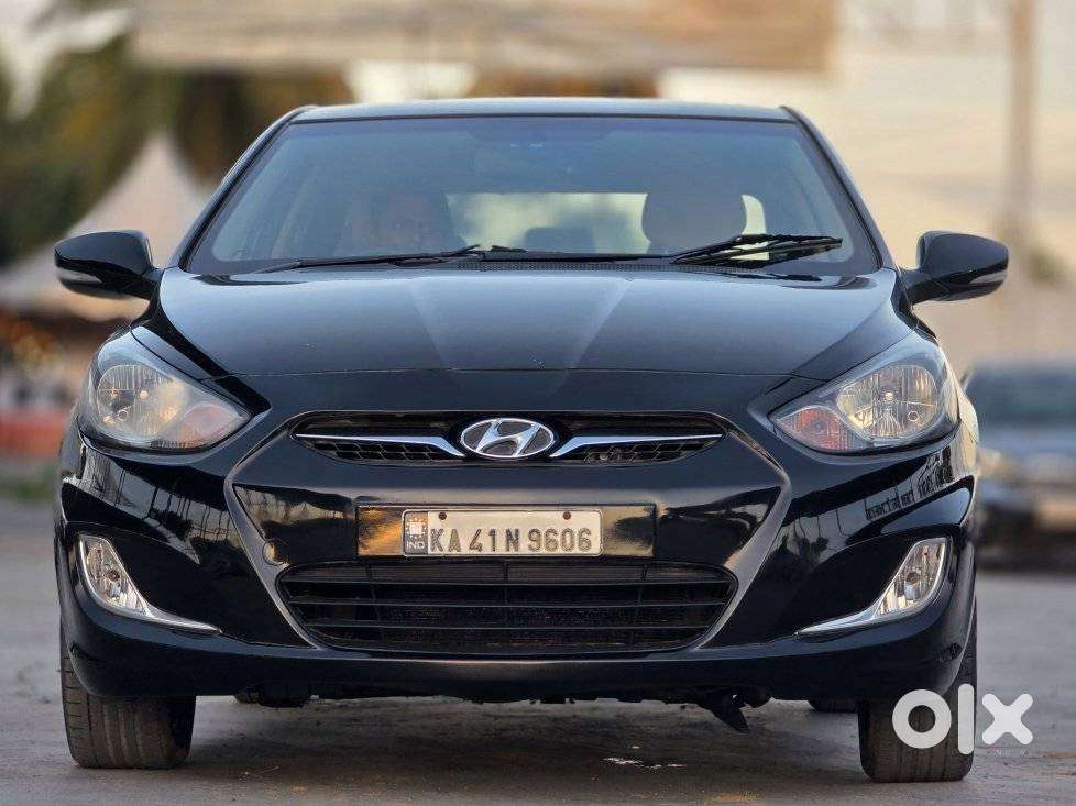 Hyundai Fluidic Verna 1.6 Vtvt Sx, 2011, Petrol