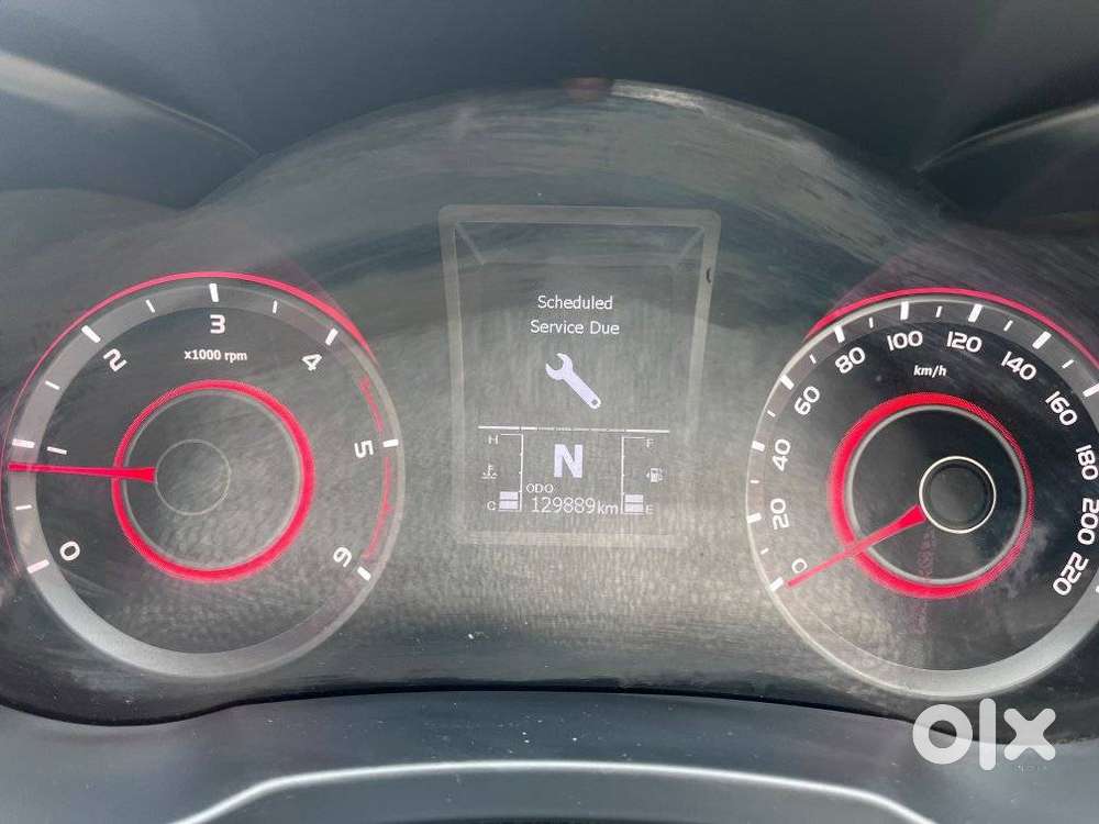 Mahindra Xuv300 W8 Option Diesel, 2021, Diesel