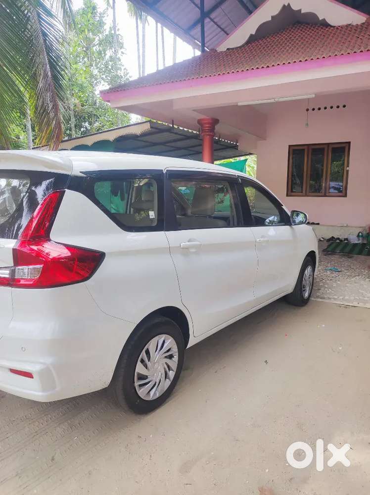 Maruti Suzuki Ertiga 2024 Cng & Hybrids 130000 Km Driven