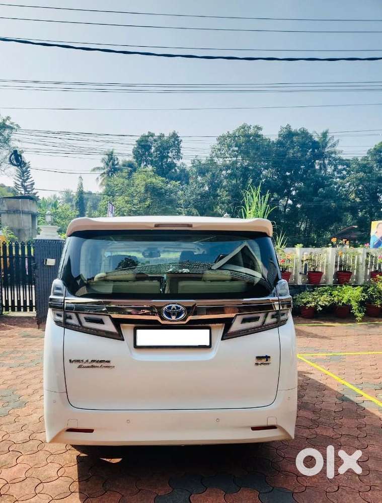 Toyota Vellfire 2.5 Executive Lounge, 2020, Petrol