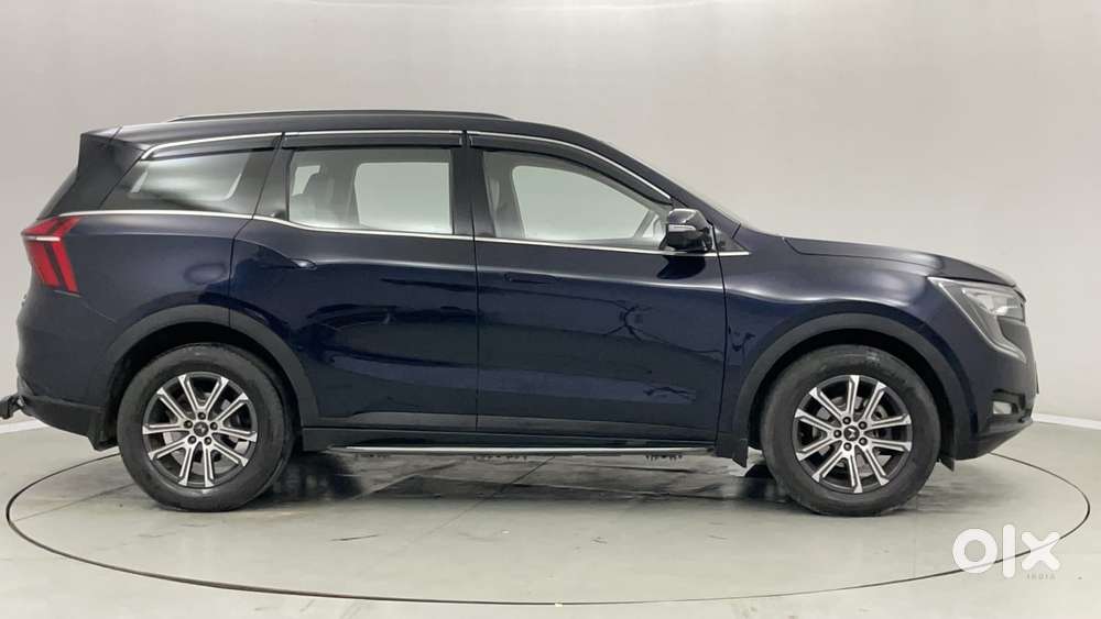 Mahindra Xuv700 2.0 Ax 7 Petrol At Luxury Pack Str, 2025, Petrol