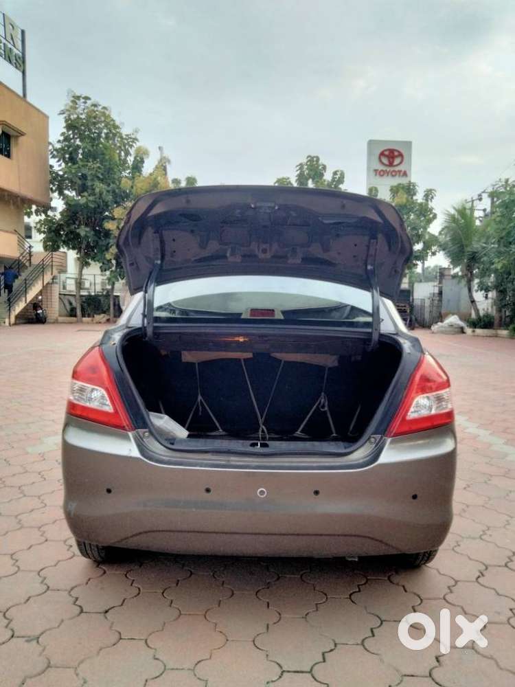 Maruti Suzuki Swift Dzire 1.2 Vxi Bsiv, 2016