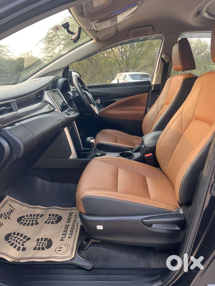 Toyota Innova Crysta