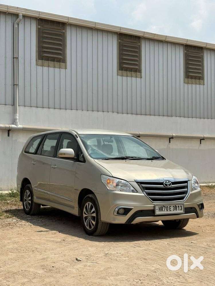 Toyota Innova [ ] 2.5 V Diesel 7 Str, 2015, Diesel