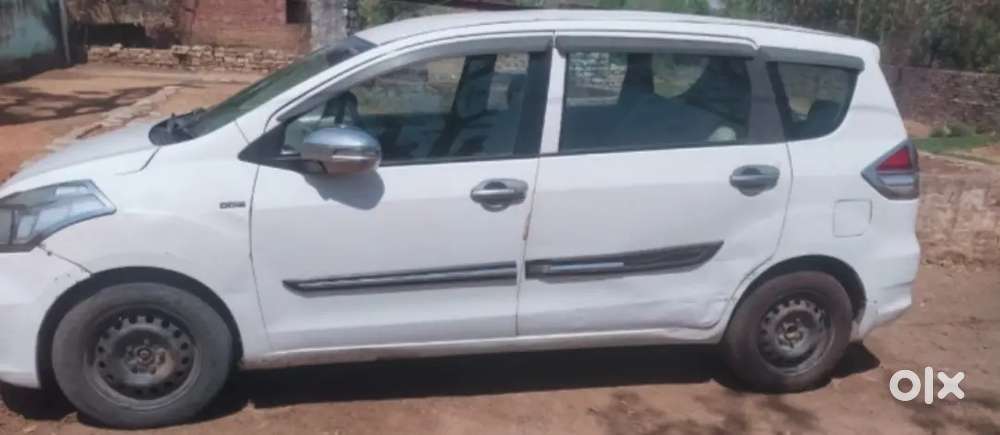 Maruti Suzuki Ertiga 2016