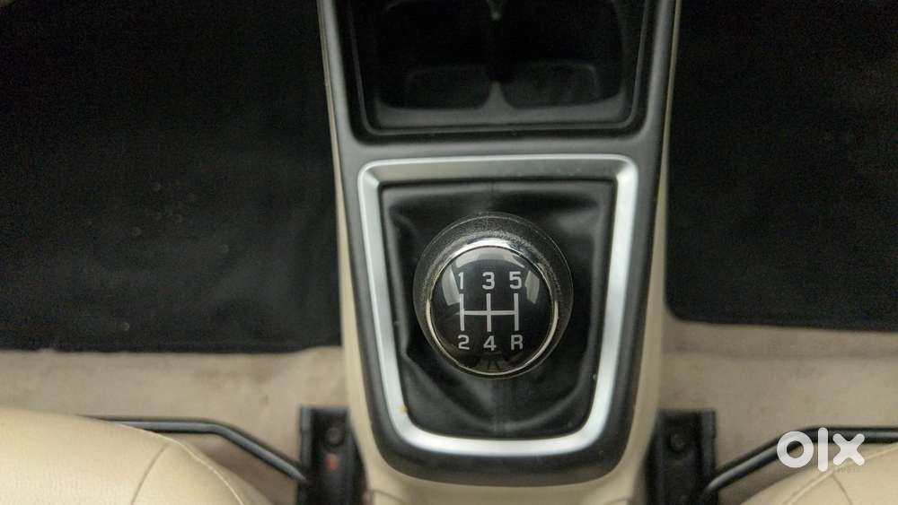 Maruti Suzuki Dzire 1.2 Zxi, 2017, Petrol