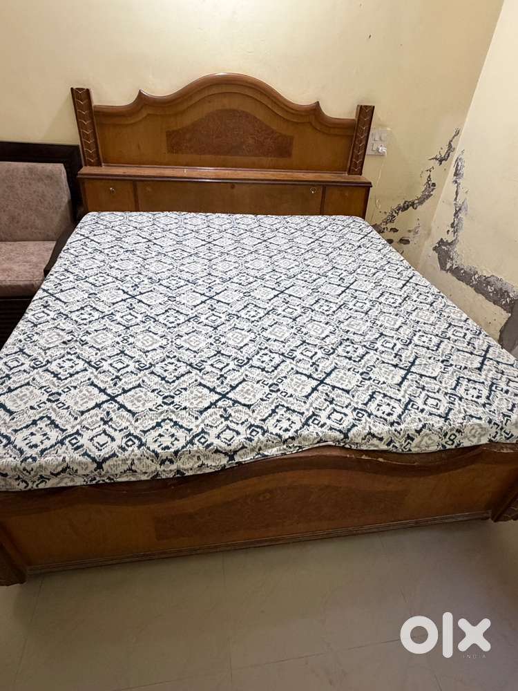 Double bed with dressing table