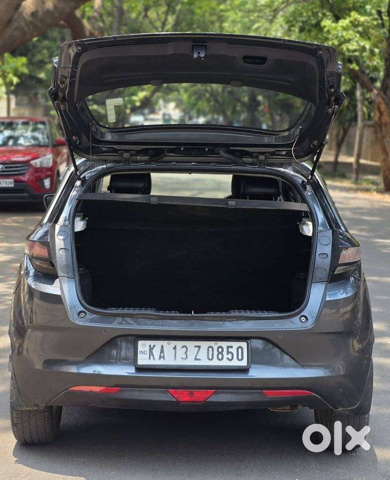 Tata Altroz Xz, 2020, Petrol