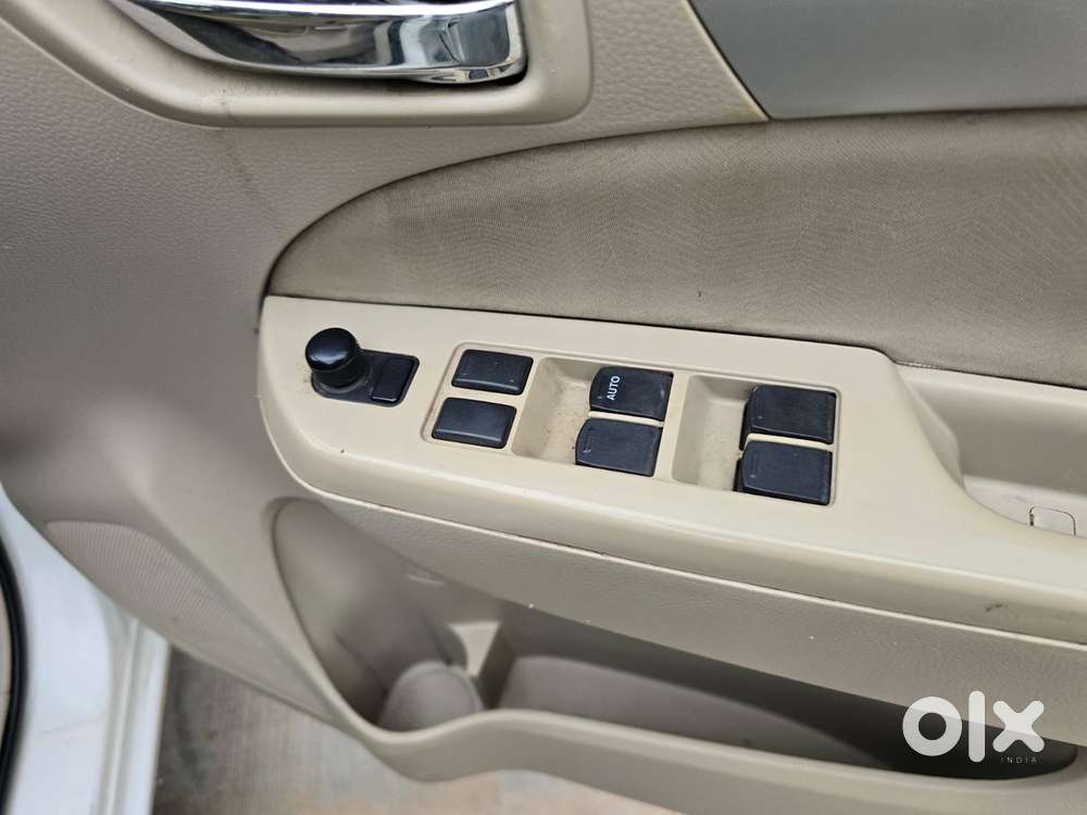 Maruti Suzuki Ertiga 1.4 Vxi Cng Anniversary Edition, 2017, Cng & Hy..