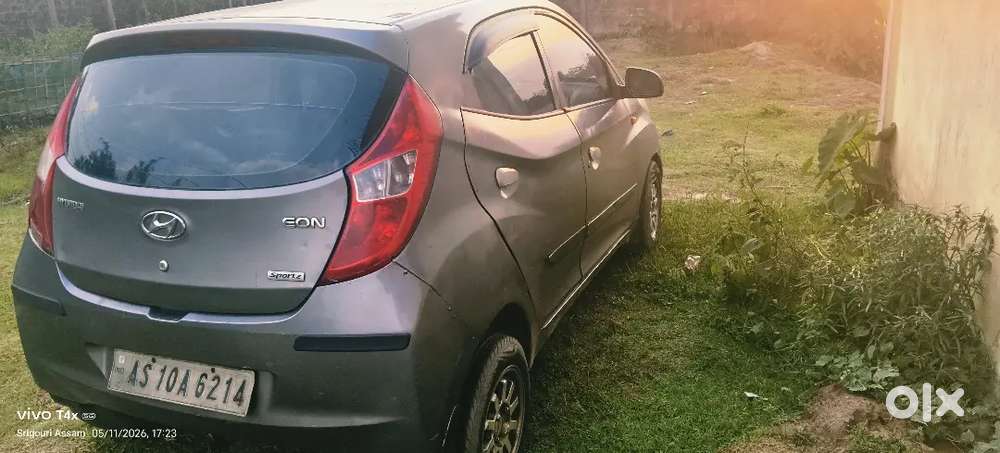 Hyundai Eon 2013 Petrol 80000 Km Driven