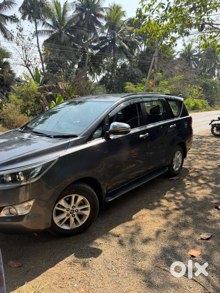 Toyota Innova Crysta 2019