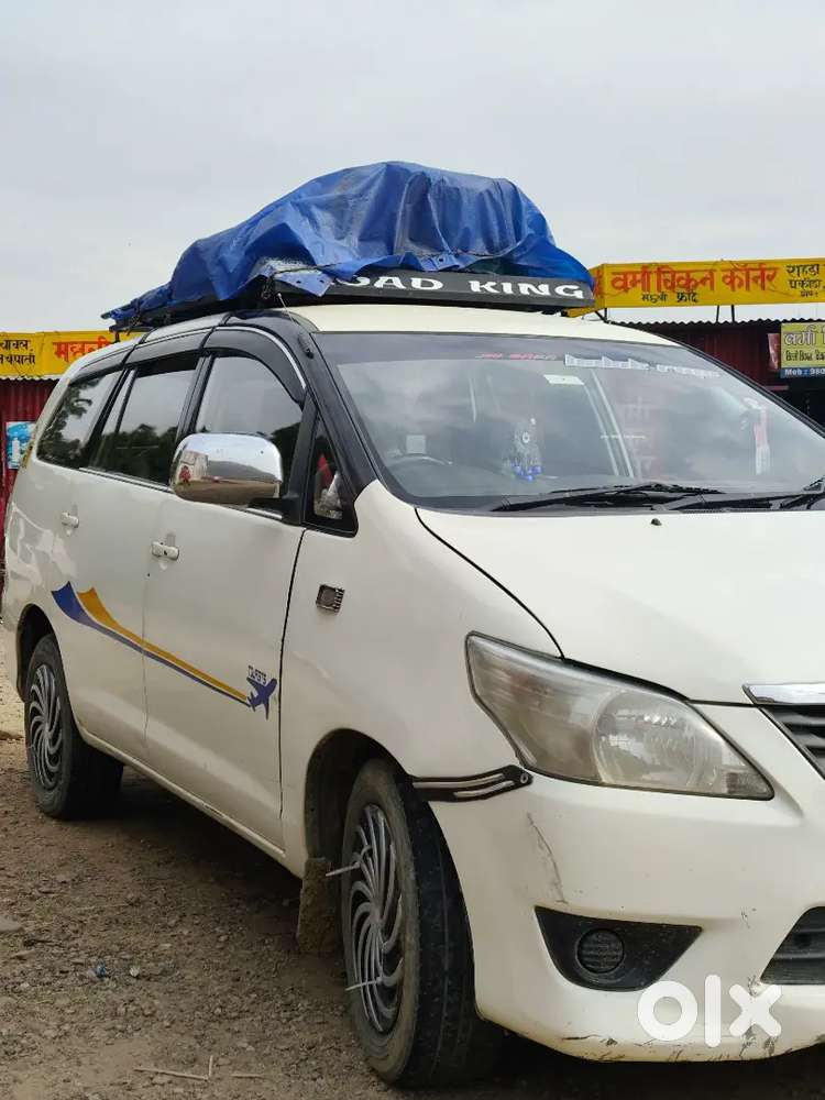 Toyota Innova 2015