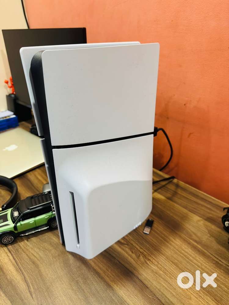 PS5 1 tb in mint condition