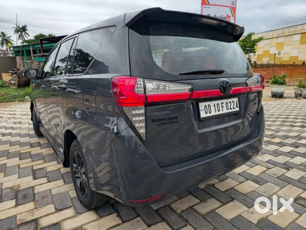 Toyota Innova Crysta 2016