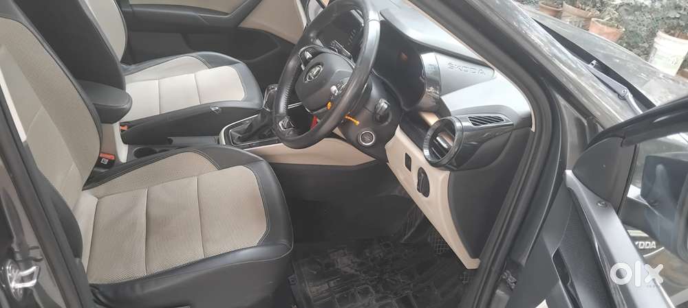 Skoda Slavia 1.5 Tsi Style At, 2022, Petrol