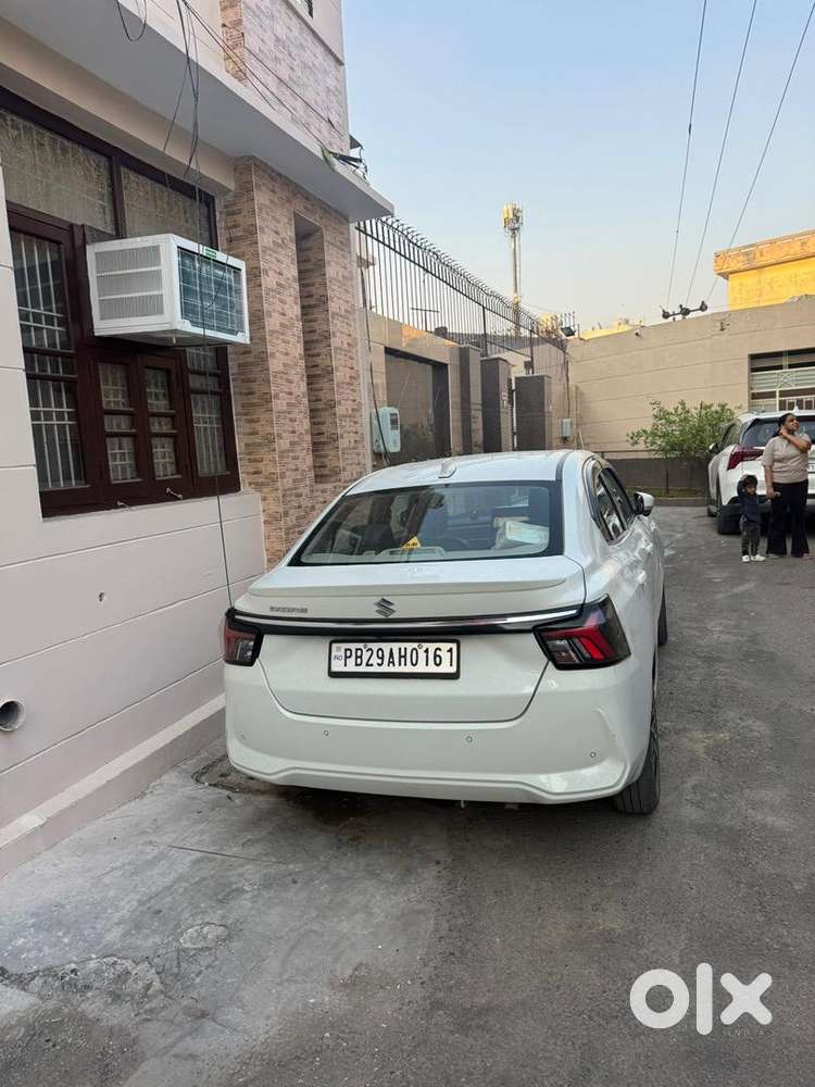 Maruti Suzuki Dzire Petrol 27000 Km Driven