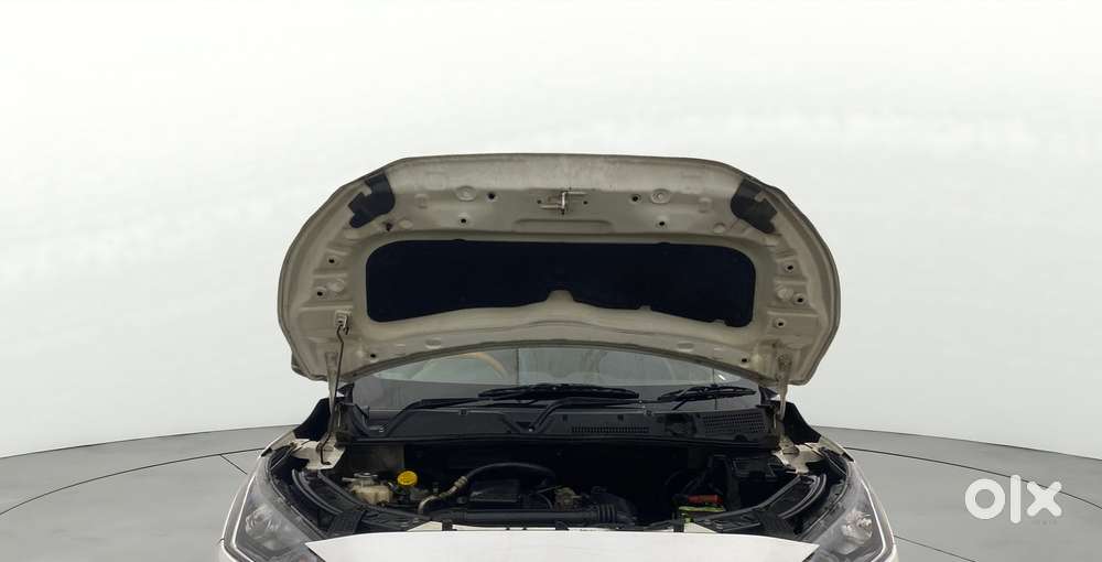 Nissan Magnite 1.0 Xv Executive, 2022, Petrol