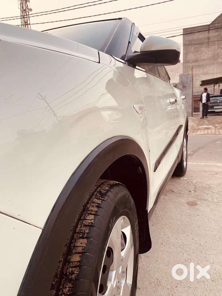 Mahindra Xuv300 Turbosport 2020 Petrol Well Maintained