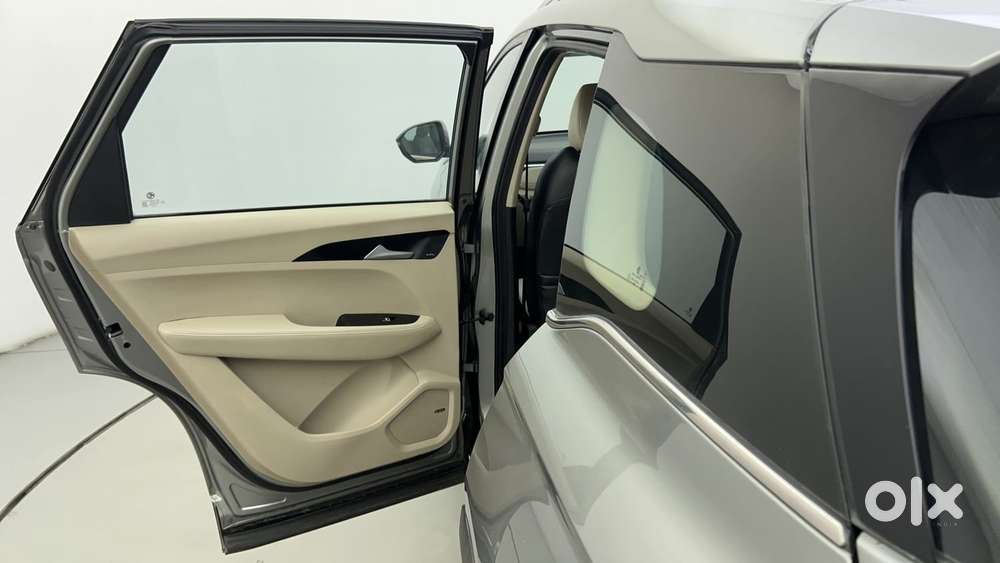 Mg Hector 1.5 Hybrid Sharp, 2021