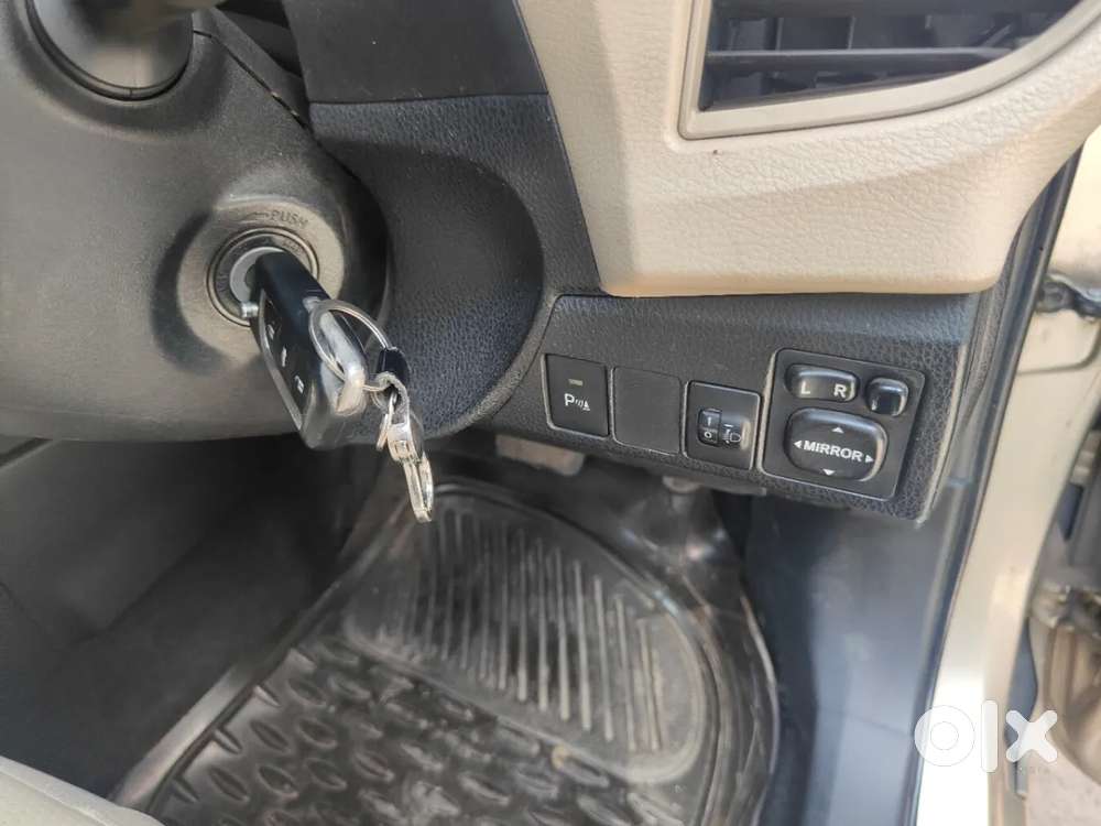 Toyota Corolla Altis 1.8 G, 2015, Petrol
