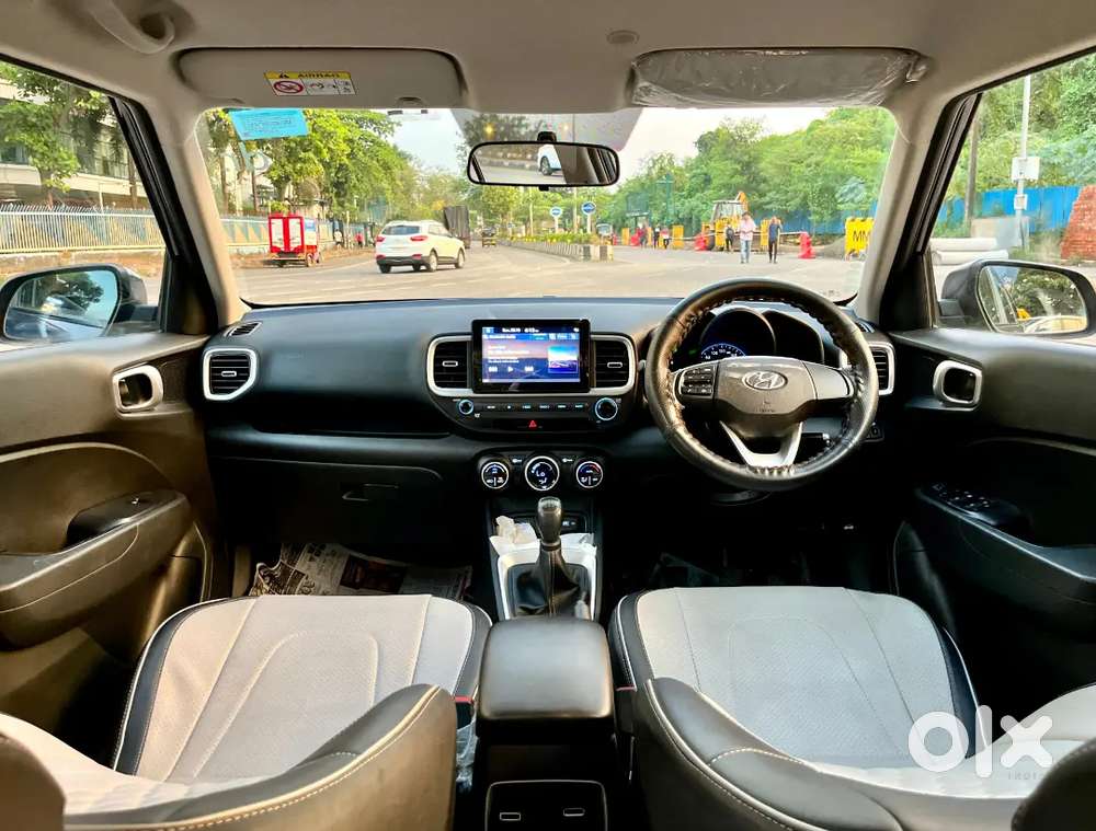 Hyundai Venue 1.2 S 2021 Petrol Manual 2022 Ragistration