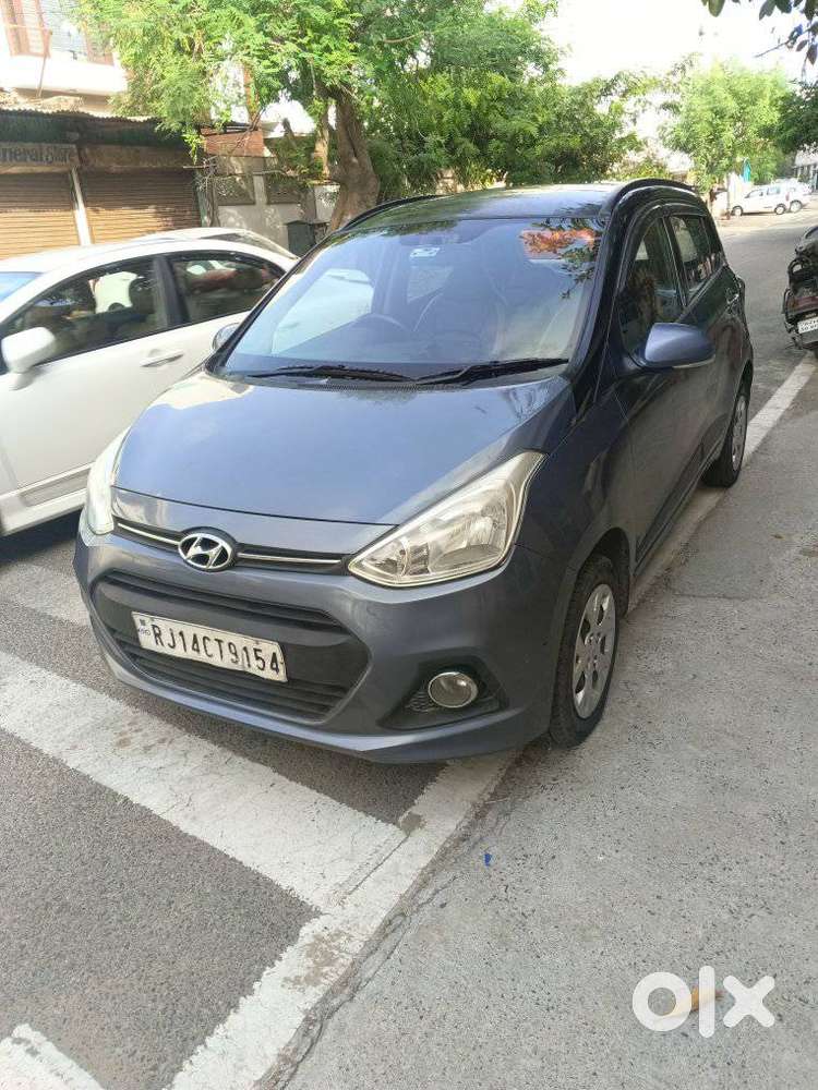 Hyundai Grand I10 Sportz, 2013, Petrol