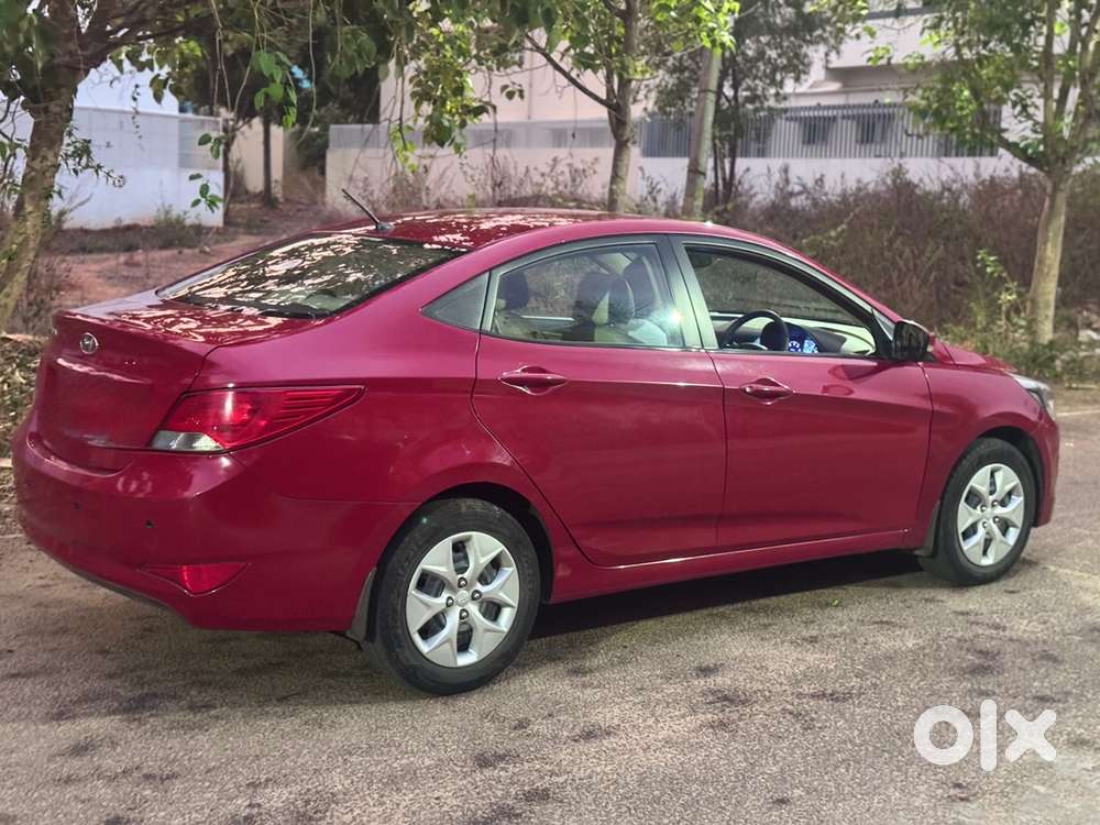 Hyundai Verna Petrol 2015