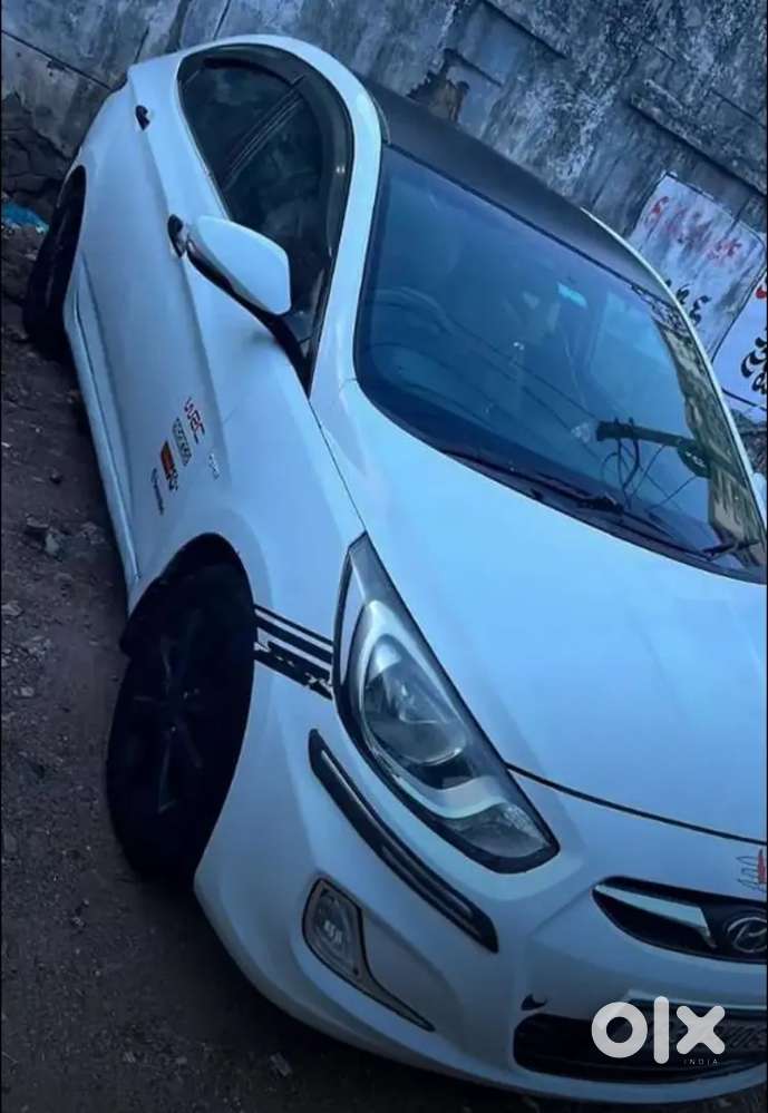 Hyundai Verna 2012 Diesel 100000 Km Driven