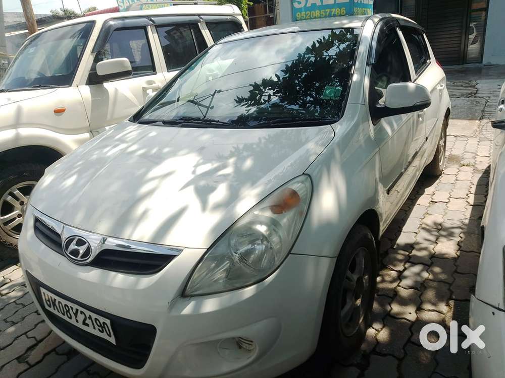 Hyundai I20 Petrol Manual 2012