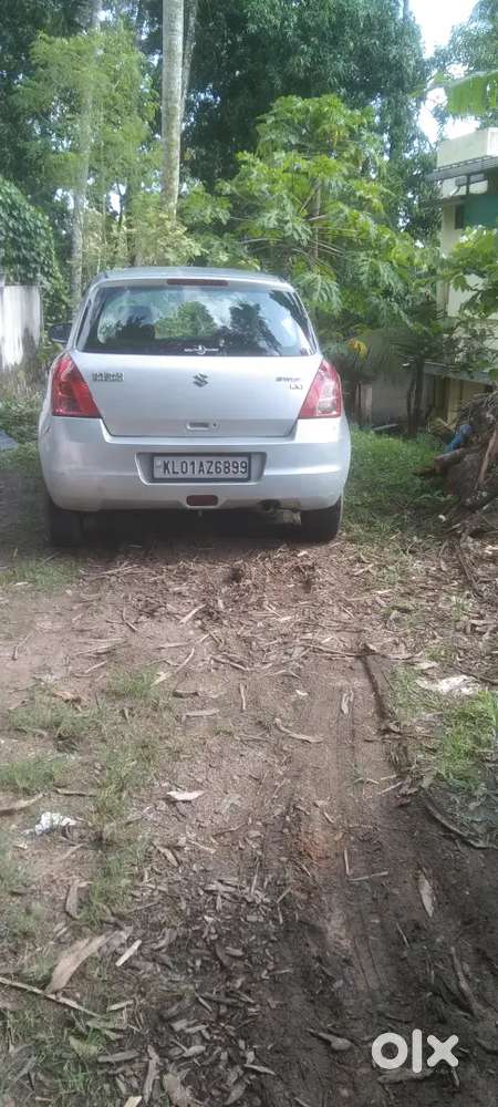 Swift Maruti Lxi 2010