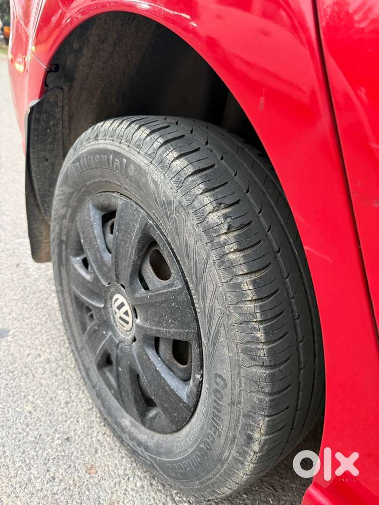 Volkswagen Vento Petrol Manual 2011