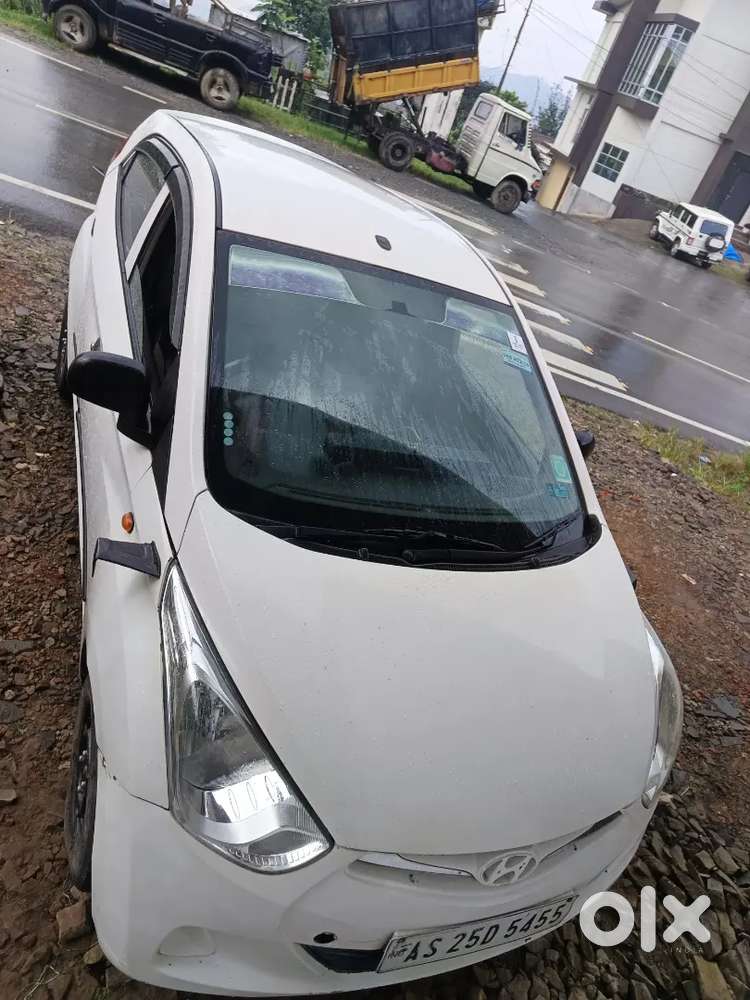 Selling Eon Car In Very Good Condition