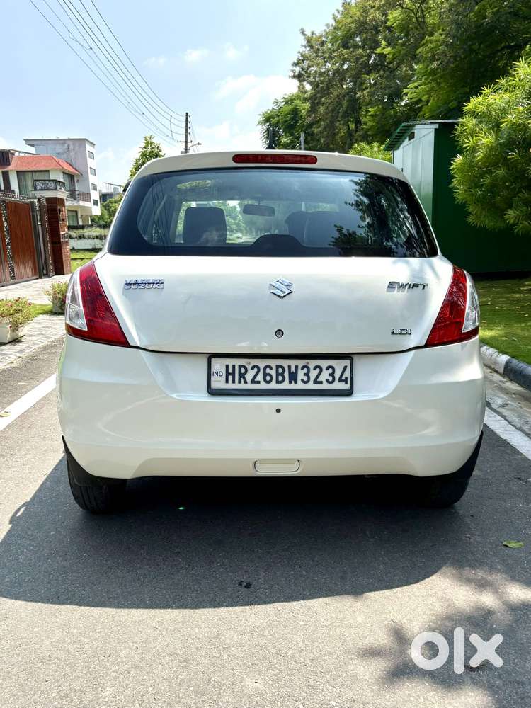 Maruti Suzuki Swift Lxi Option, 2012, Petrol
