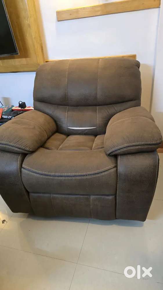 Recliner Sofa Buy Sell Used Furniture in India OLX