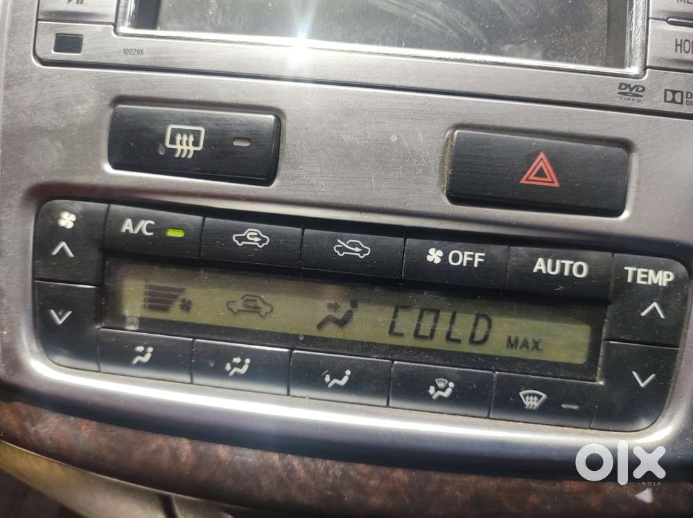 Toyota Innova 2.5 V 8 Str, 2015, Diesel