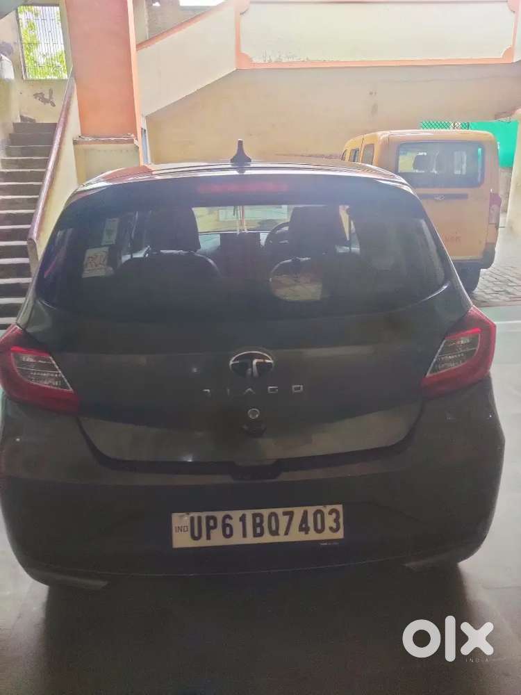 Tata Tiago Xz 2025 Petrol 14280 Km Driven
