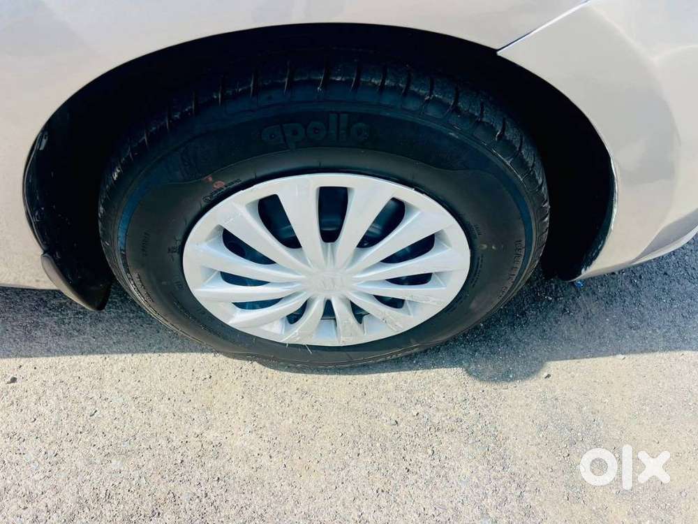 Maruti Suzuki Swift Dzire Vxi Optional, 2022, Petrol