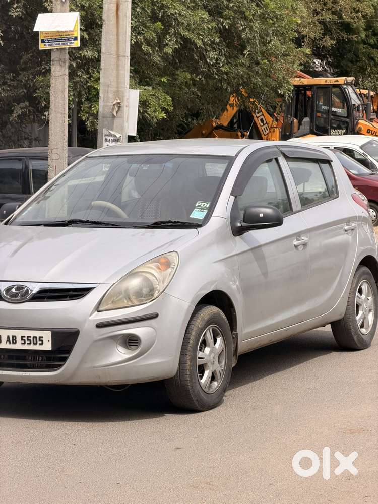 Hyundai I20 New Sportz At 1.4, 2012, Diesel